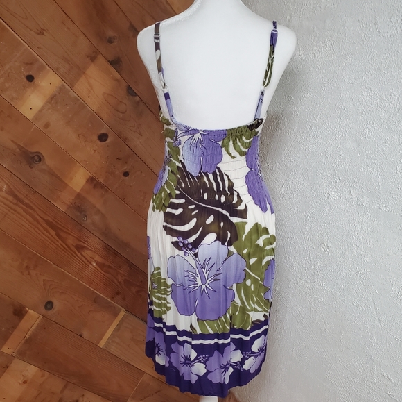 Hawaiian Print Stretch Dress - Picture 4 of 11